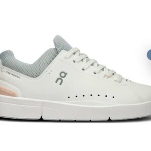 On Women's Roger Advantage 2 Shoes 9.5